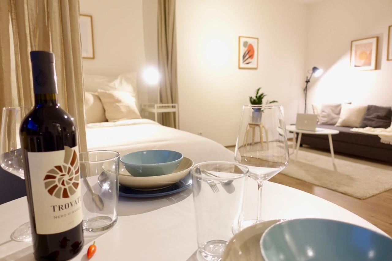 Neu - Gemuetliches Und Modernes Apartment Mit Stellplatz 科布倫茨 外观 照片